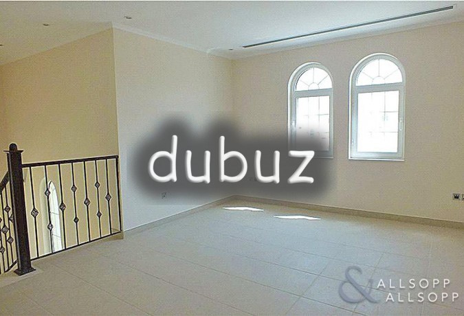 exclusive-immaculate-3-bedroom-large-big-3