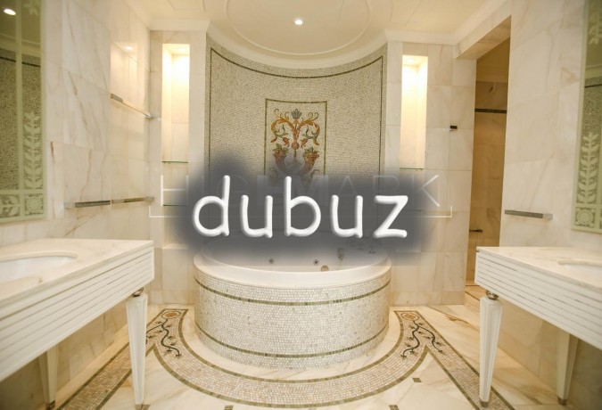 gorgeous-luxury-unit-in-versace-must-see-big-12