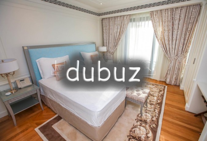 gorgeous-luxury-unit-in-versace-must-see-big-8