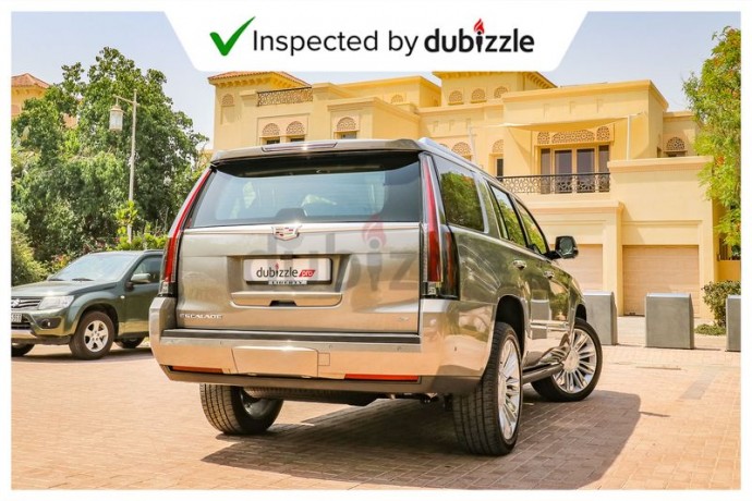 aed3699month-2018-cadillac-escalade-62l-full-cadillac-service-history-7-seater-gcc-specs-big-14