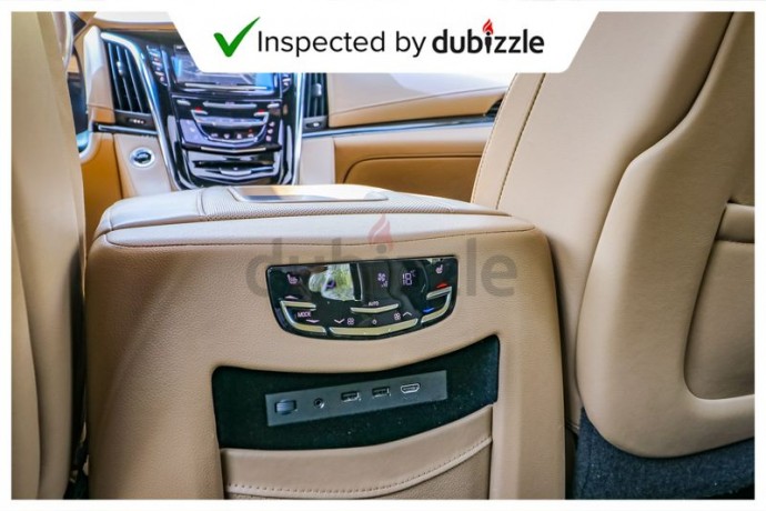 aed3699month-2018-cadillac-escalade-62l-full-cadillac-service-history-7-seater-gcc-specs-big-7