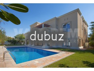 LUXURY  6 BED WITH PRIVATE POOL-WELL MAINTAINED