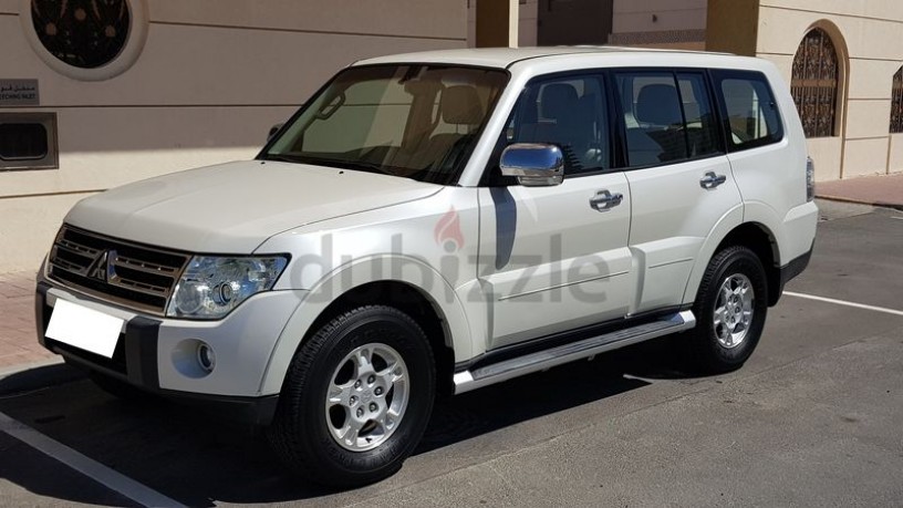 2009-pajero-4wd-7-seater-family-used-very-clean-big-0
