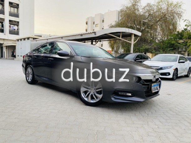 honda-accord-2018-very-clean-big-7