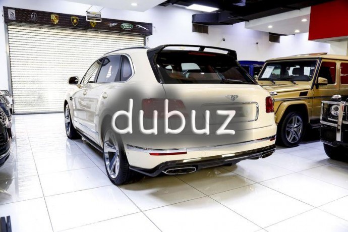 2018-bentayga-i-gcc-i-low-miles-i-rear-dvd-i-carbon-fiber-exterior-trims-i-warrantyservice-pack-big-2