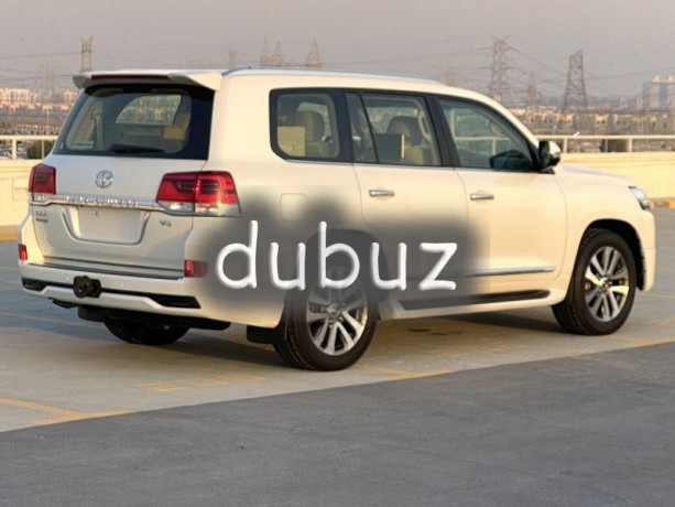 toyota-landkroz-vxr-abyd-byj-mhrk-46-fol-bs-mkhml-bdon-hoadth-olasbgh-syrfs-odman-okal-alftym-big-12
