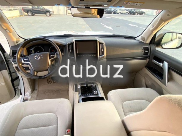 toyota-landkroz-vxr-abyd-byj-mhrk-46-fol-bs-mkhml-bdon-hoadth-olasbgh-syrfs-odman-okal-alftym-big-1