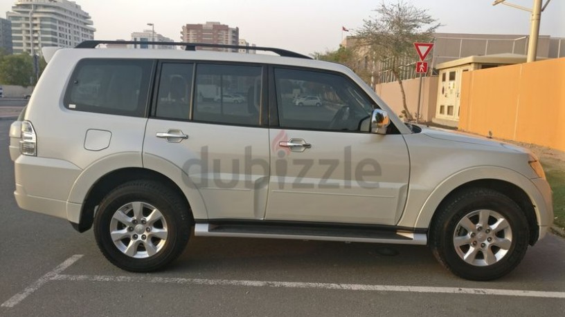 mitsubishi-pajero-35l-lwb-2014-model-gcc-spec-big-8