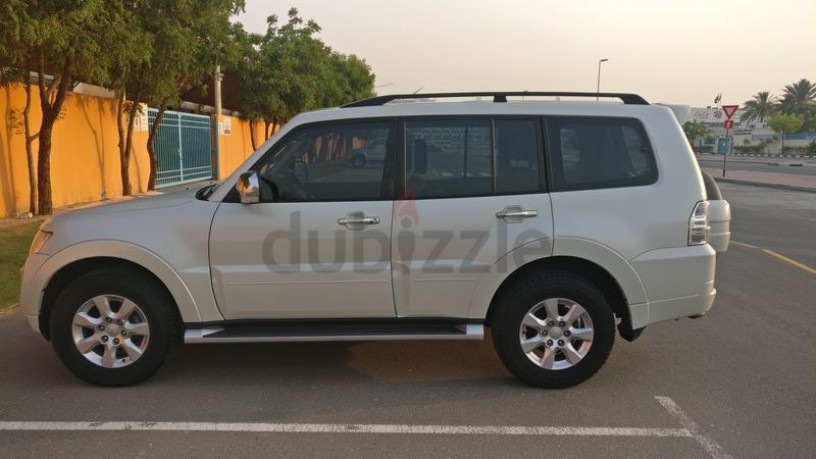 mitsubishi-pajero-35l-lwb-2014-model-gcc-spec-big-1