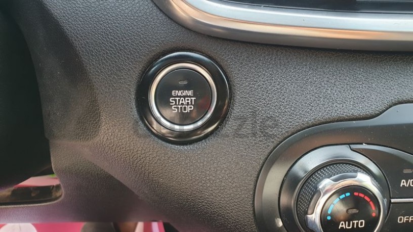 2016-kia-sorento-full-option-20cc-push-button-4x4-and-keyless-big-9