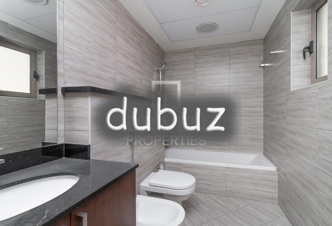 modern-design-and-well-managed-townhouse-big-5