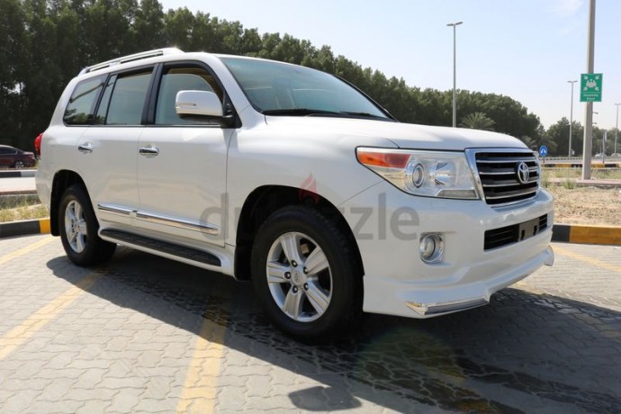 toyota-land-cruiser-v8-gxr-2014-ref57-big-13