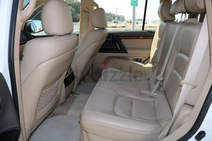 toyota-land-cruiser-v8-gxr-2014-ref57-big-6