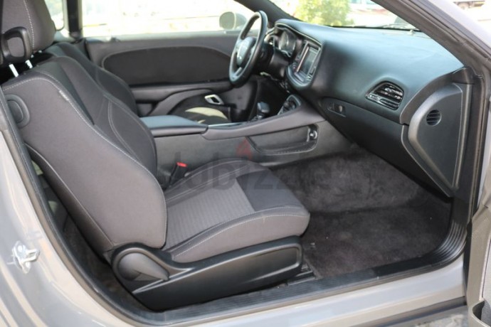 dodge-challenger-v6-us-ref94-big-14