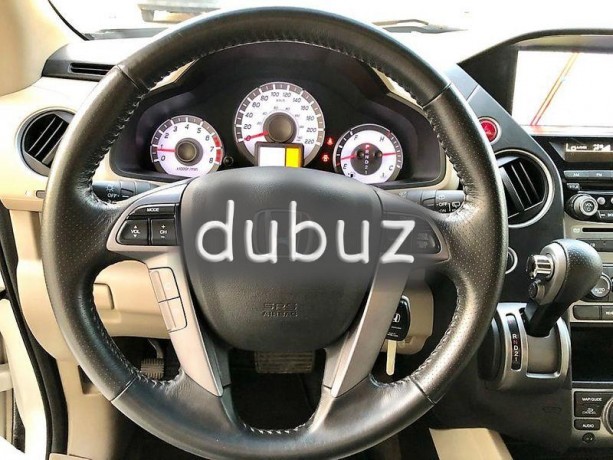 honda-pilot-touring-awd-gcc-full-option-very-well-maintained-big-2