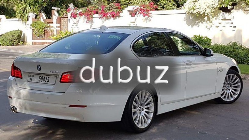 amazing-bmw-528i-v6-powerful-engine-s-line-top-of-the-options-100-factory-paint-gcc-big-12