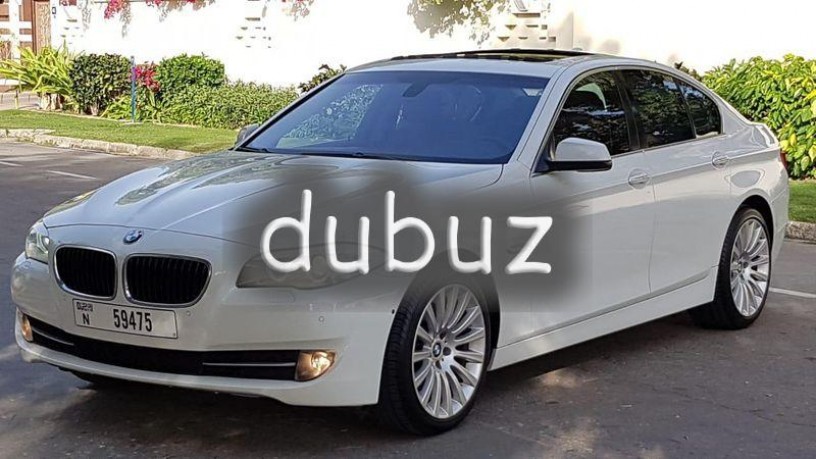 amazing-bmw-528i-v6-powerful-engine-s-line-top-of-the-options-100-factory-paint-gcc-big-10
