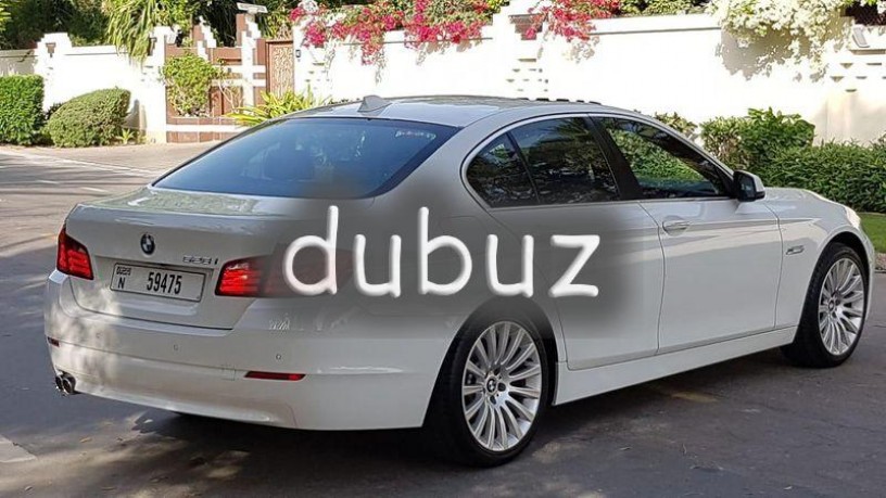 amazing-bmw-528i-v6-powerful-engine-s-line-top-of-the-options-100-factory-paint-gcc-big-7