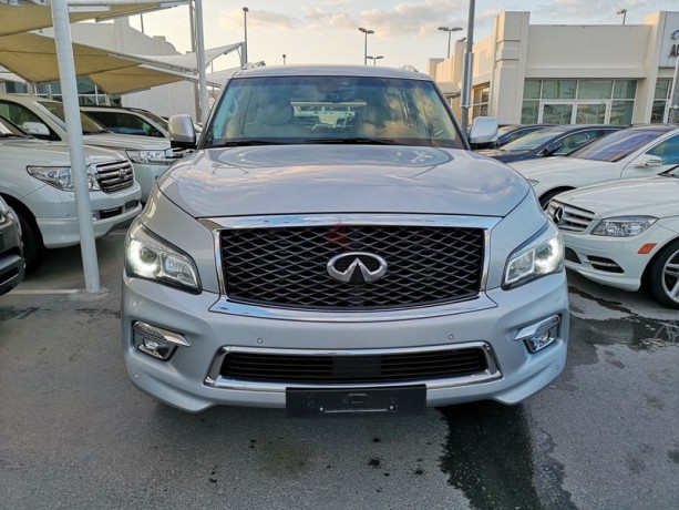 infiniti-qx80-2017-gcc-big-14