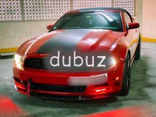 
                            
                            FORD MUSTANG Premium V6
                            
                        