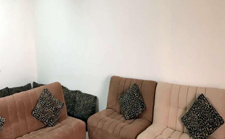 apartment-consisting-of-4-bedrooms-rooms-for-rent-big-0