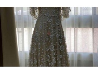 
                        فستان انيق للاعراس                                            