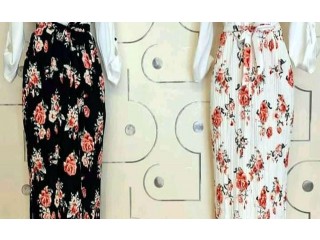 
                        فساتين وبناطيل متنوعة                                            