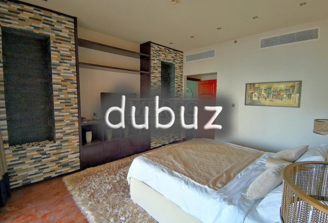 stunning-upgraded-2brm-apartment-on-golden-mile-big-5
