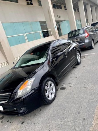 full-option-nissan-altima-model-2008-black-colour-for-sale-big-2