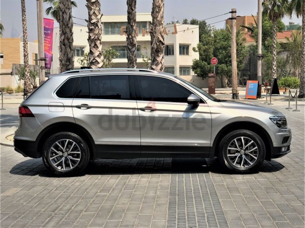perfect-condition-2018-tiguan-20-tsi-4motion-service-contract-warranty-till-2023-big-15