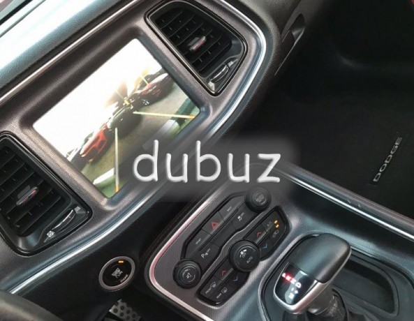 fully-loaded-sunroofcompany-fixed-leather-seatstouch-screen-etc-big-4