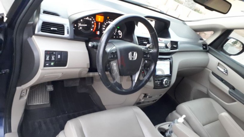 2014-honda-odyssey-touring-the-perfect-family-car-big-6