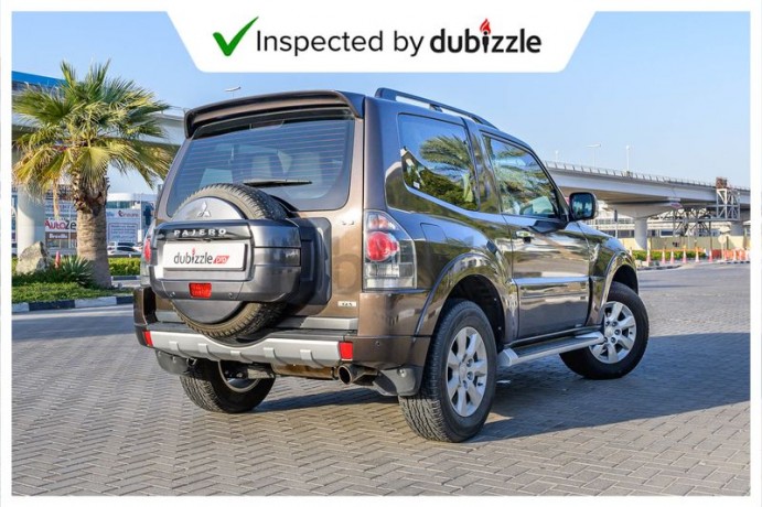 aed1092month-2017-mitsubishi-pajero-gls-35l-full-mitsubishi-service-history-warranty-2024-big-9