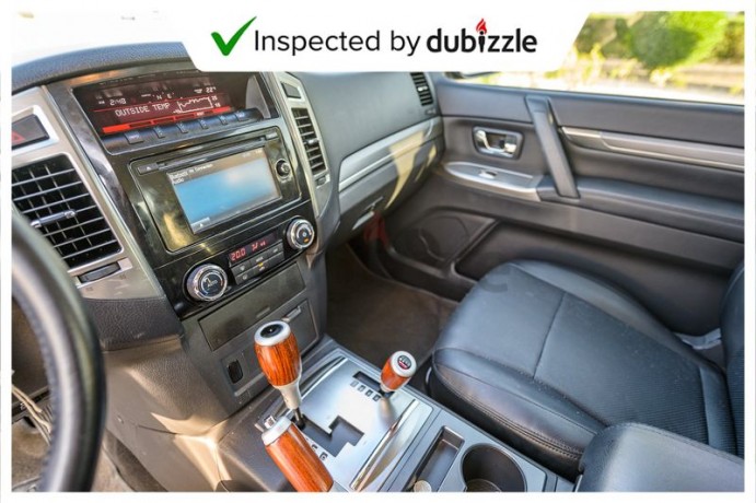 aed1092month-2017-mitsubishi-pajero-gls-35l-full-mitsubishi-service-history-warranty-2024-big-5