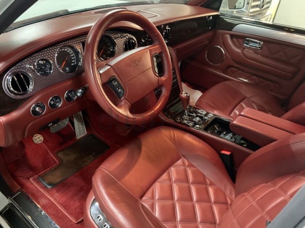arnage-t-2009-last-year-model-big-0