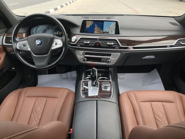 bmw-740li-2017-gcc-full-big-0