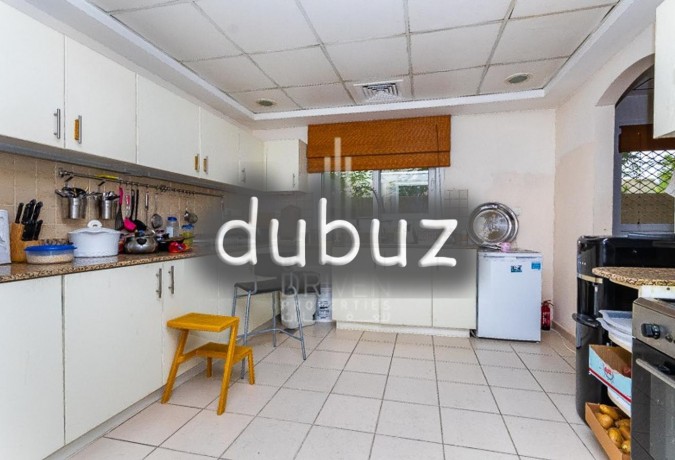 5-bed-park-facing-close-to-entryexit-must-see-big-1