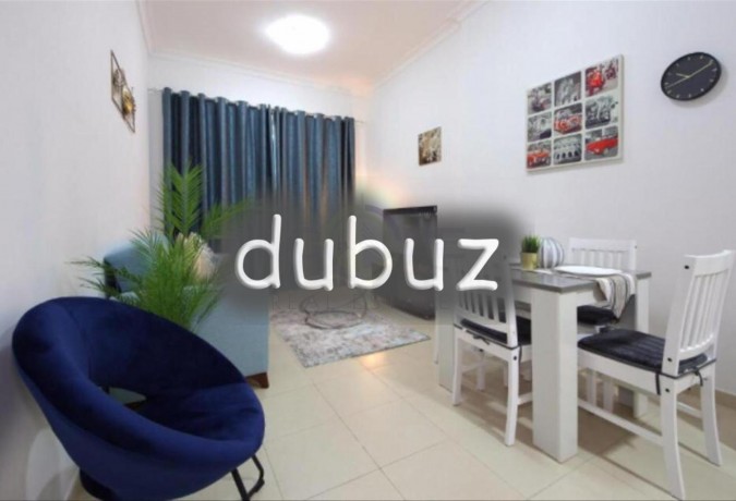 distress-deal-1-bed-canal-view-mayfair-residency-big-4