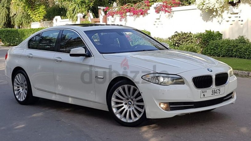unique-bmw-528i-v6-turbo-top-of-the-range-100-accidents-and-paint-free-very-low-mileage-big-8