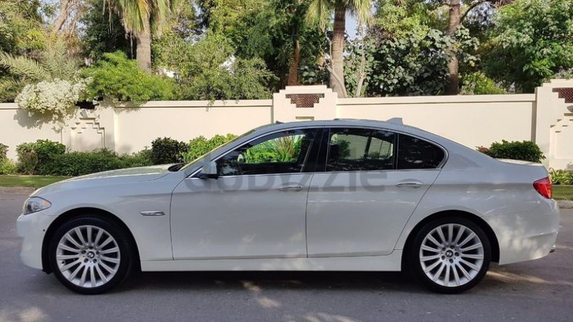 unique-bmw-528i-v6-turbo-top-of-the-range-100-accidents-and-paint-free-very-low-mileage-big-6