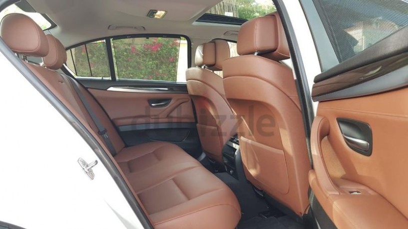 unique-bmw-528i-v6-turbo-top-of-the-range-100-accidents-and-paint-free-very-low-mileage-big-4