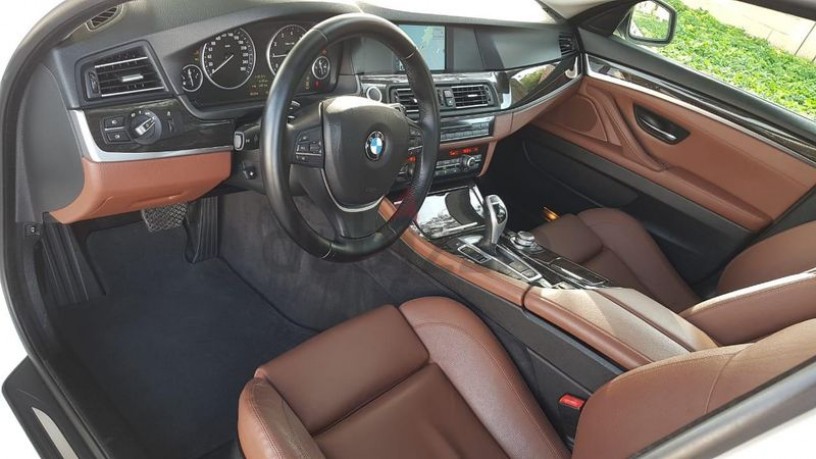 unique-bmw-528i-v6-turbo-top-of-the-range-100-accidents-and-paint-free-very-low-mileage-big-1