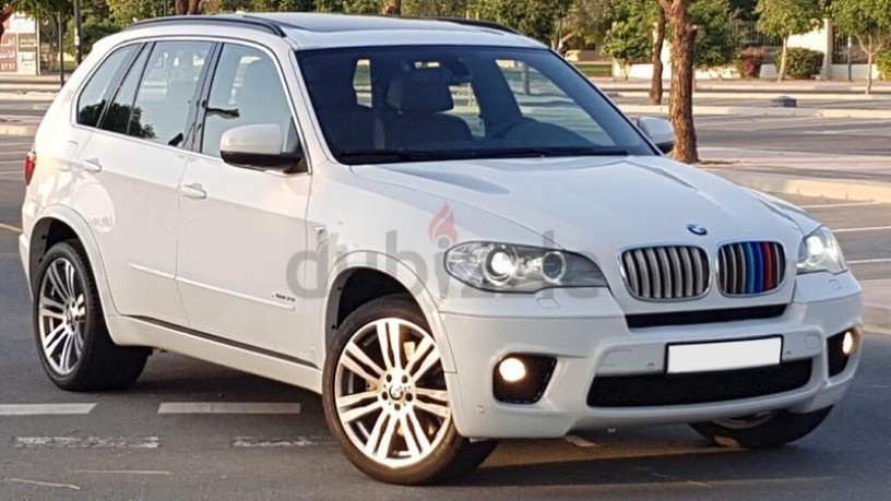 m-performance-bmw-x5-twin-turbo-v8-100-factory-paint-and-accidents-free-7-seaters-gcc-big-15