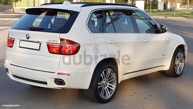 m-performance-bmw-x5-twin-turbo-v8-100-factory-paint-and-accidents-free-7-seaters-gcc-big-11