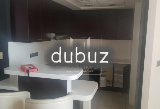 large-layout-2br-in-difc-sky-gardens-big-9