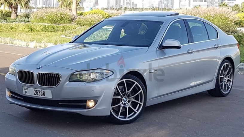 awesome-bmw-535i-v6-twin-turbo-highest-options-100-factory-paint-and-accidents-free-gcc-big-16