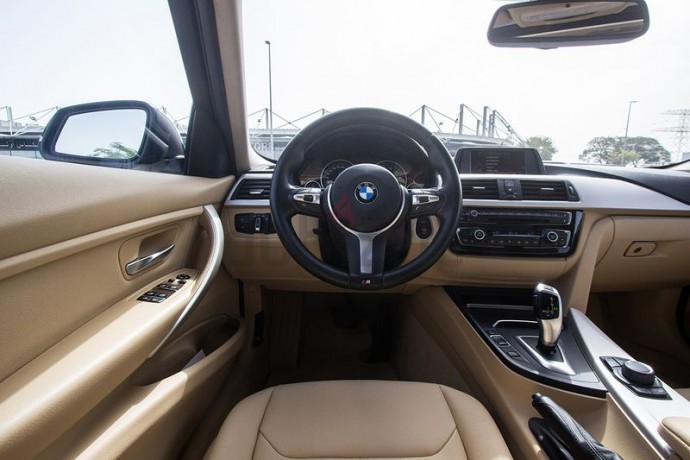 bmw-320i-m-kit-2016-gcc-1335-aedmonthly-under-5-year-warranty-service-contract-big-1
