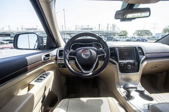 jeep-grand-cherokee-overland-2014-gcc-1225-aedmonthly-1-year-warranty-unlimited-km-big-2