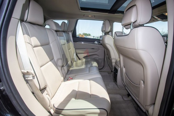 jeep-grand-cherokee-overland-2014-gcc-1225-aedmonthly-1-year-warranty-unlimited-km-big-1