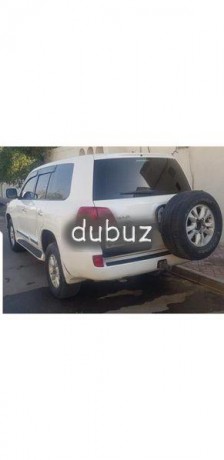 toyota-land-cruiser-2012-gcc-big-3